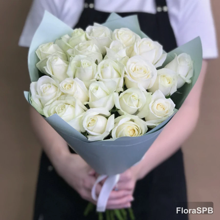 Букет «из 21 белой розы (40 см)»